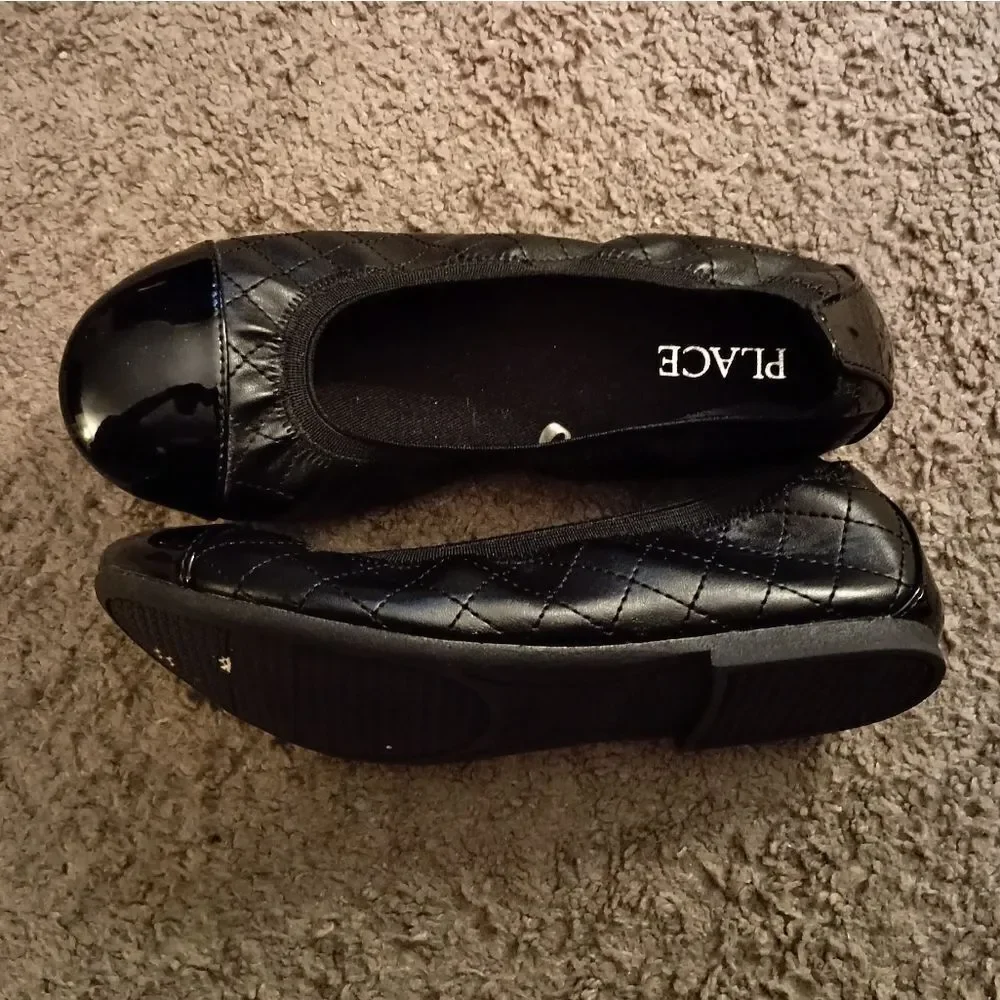 Children's Place Girls Black Ballet Flats Size 2y PRE-OWNED, WORN ONCE